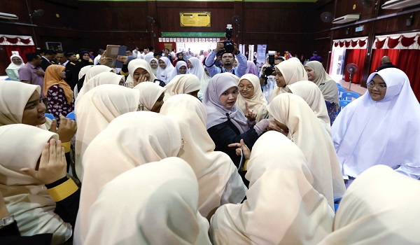 Keputusan peperiksaan Sijil Tinggi Agama Malaysia (STAM) Tahun 2024 akan dikeluarkan pada 20 Mei ini, menurut Kementerian Pendidikan (KPM). Foto BERNAMA / Gambar fail